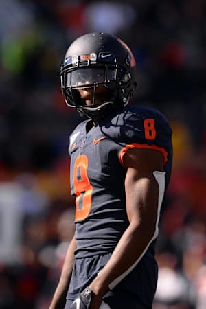Oct 12, 2019; Champaign, IL, USA; Illinois Fighting Illini defensive back Nate Hobbs (8) looks on during the second half of the game against the Michigan Wolverines at Memorial Stadium. Mandatory Credit: Michael Allio-USA TODAY Sports