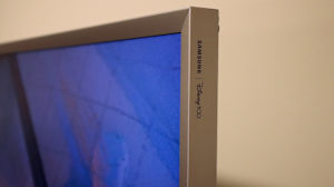 The premium bezels that come with The Frame Disney100 Edition feature a special Samsung x Disney engraving.