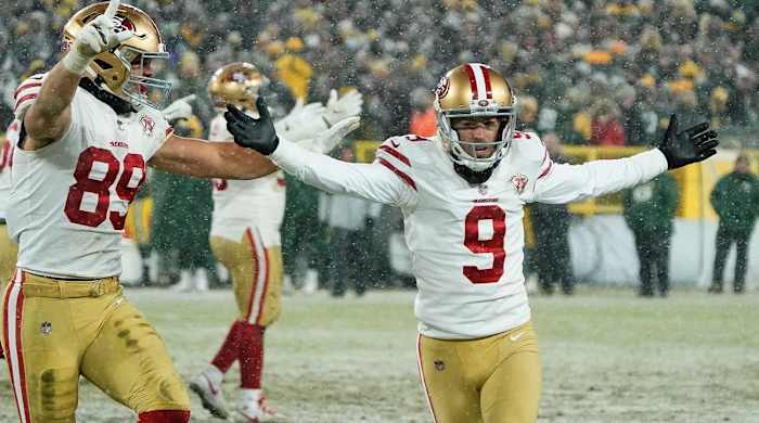 San Francisco 49ers' Robbie Gould celebrates after making the game-winning field goal during the second half of an NFC divisional playoff NFL football game against the Green Bay Packers Saturday, Jan. 22, 2022, in Green Bay, Wis. The 49ers won 13-10 to advance to the NFC Chasmpionship game.