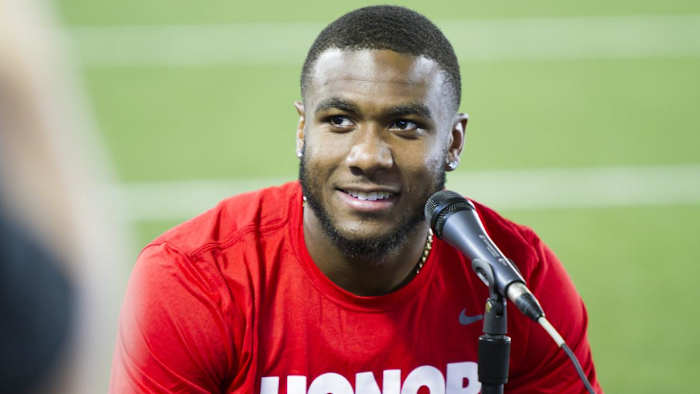 Cornerback Cameron Brown