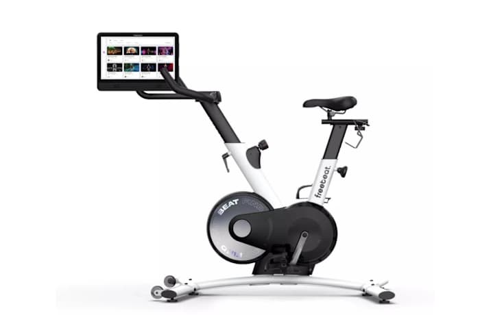 Freebeat Boom Bike on white background with screen facing viewer