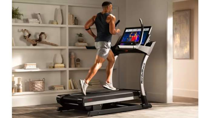 Nordictrack x32i_hero