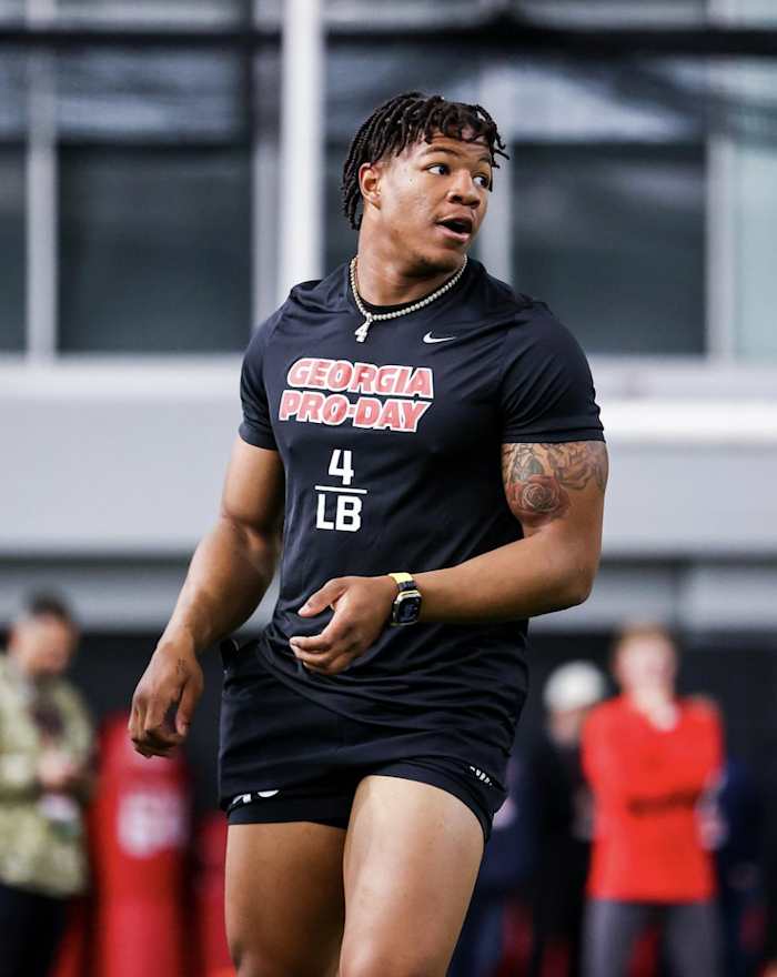 Nolan Smith works out in front of numerous NFL scouts as part of Georgia's Pro Day
