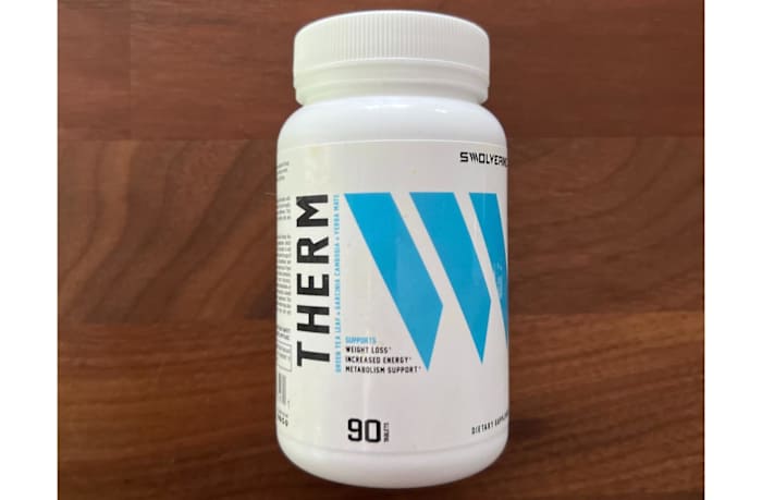 Swolverine Therm bottle on table