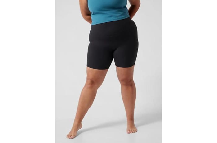 Athleta-Transcend-7”-Short