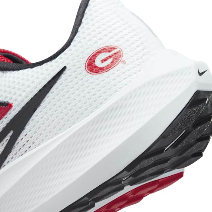 Georgia Bulldogs White NCAA Zoom Pegasus 40 - $139.99