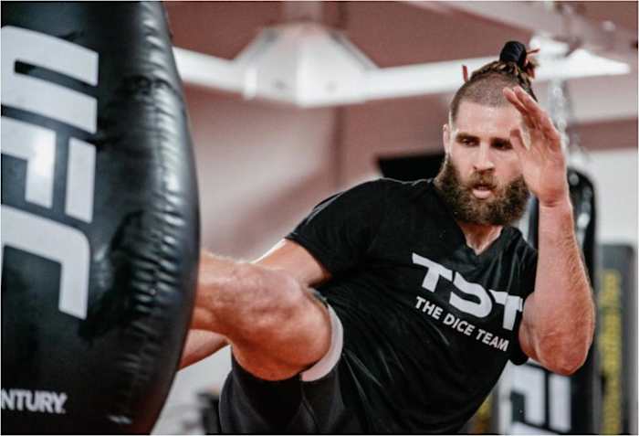 Jiri Prochazka works out ahead of UFC 275