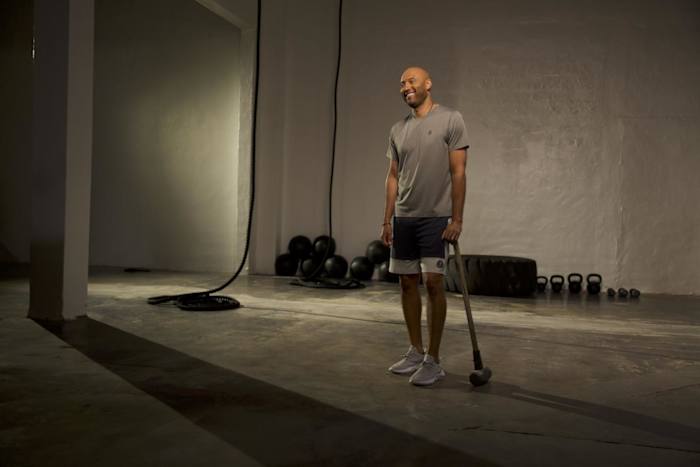Derek Jeter poses in photo shoot.