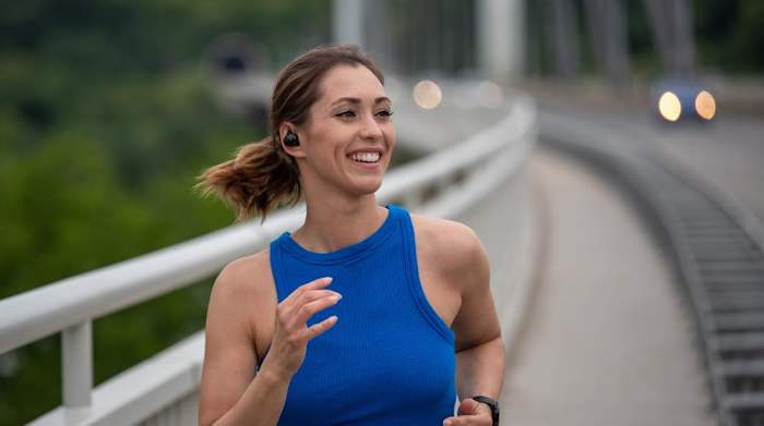 Best Earbuds for Running _hero