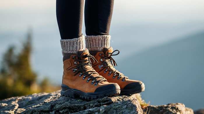 Best Hiking Boots for Women_hero