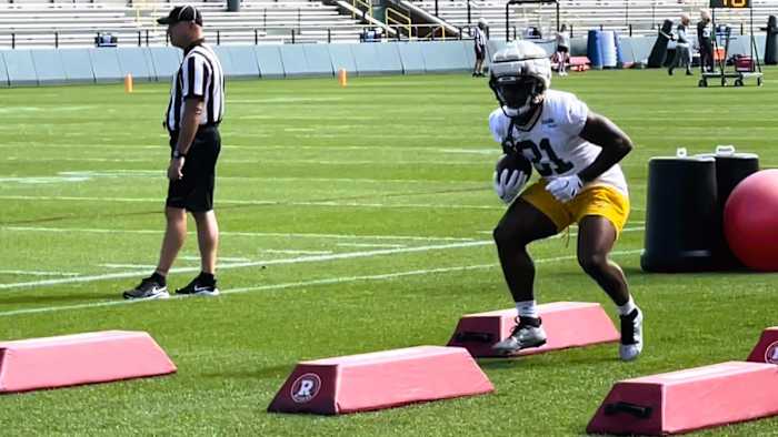 Emanuel Wilson goes through drills on Sunday. (Photo by Bill Huber/Packer Central)
