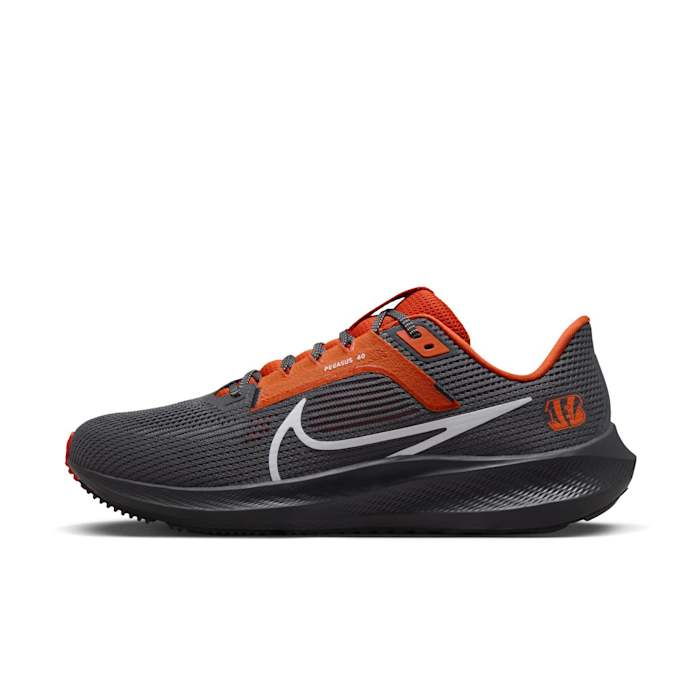 Cincinnati Bengals Nike Air Pegasus - $139.99