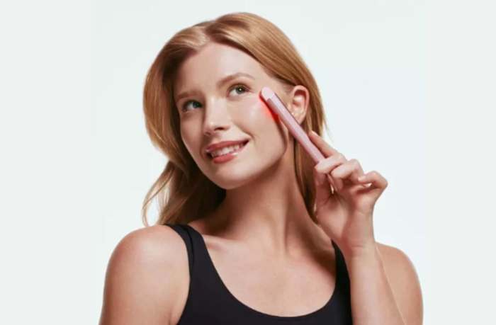 Best Red Light Therapy Device for Travel