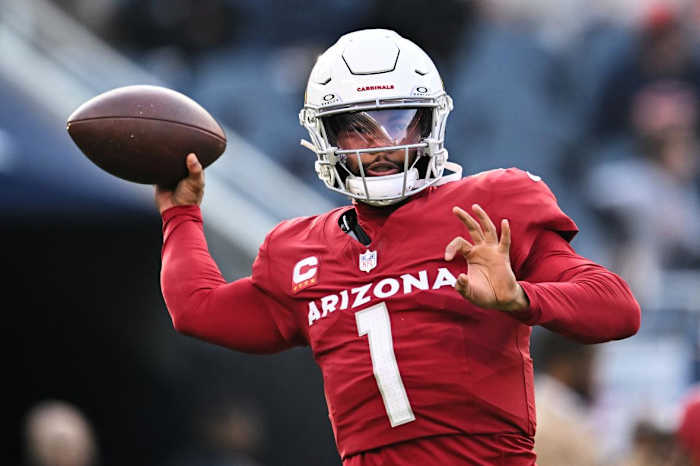 Arizona Cardinals quarterback Kyler Murray (1) warms up before a game against the Chicago Bears at Soldier Field.
