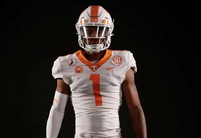 2025 4-star LB Jaedon Harmon during an unofficial visit to Tennessee. (Photo courtesy of Jaedon Harmon)