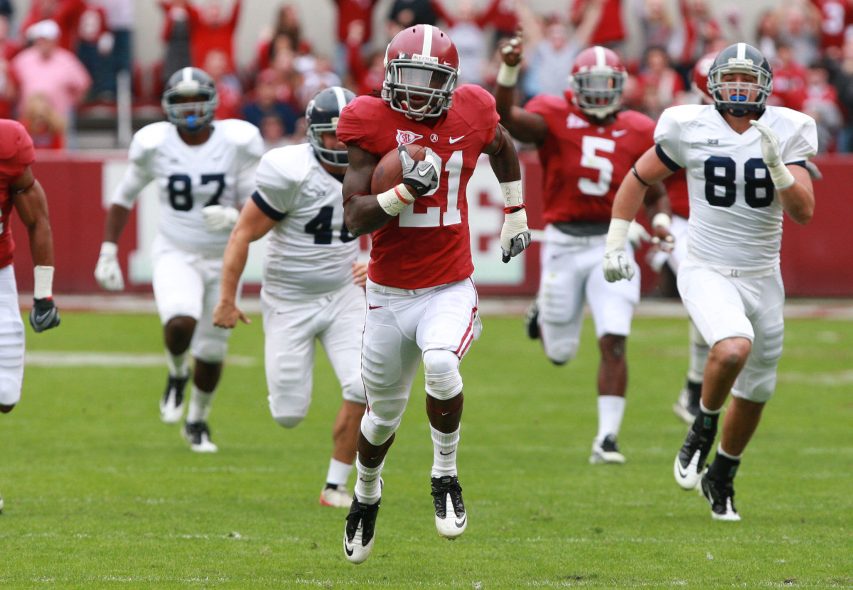 Dre Kirkpatrick returns a turnover against Georgia Southern