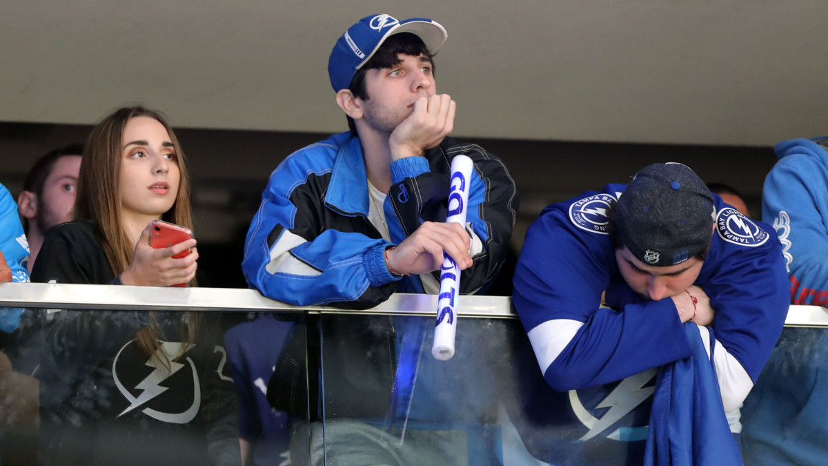 wednesday-hot-clicks-tampa-bay-lightning-blue-jackets-sweep-tweet.jpg