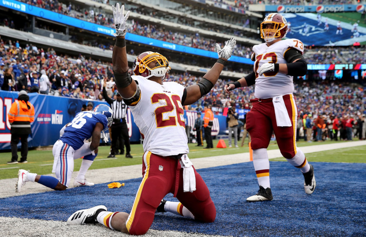 adrian-petersson-giants-td.jpg