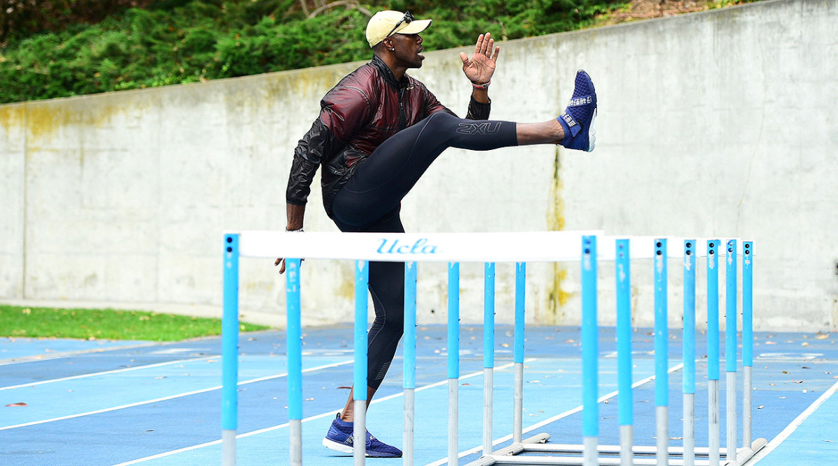 terrell-owens-ucla-track.jpg