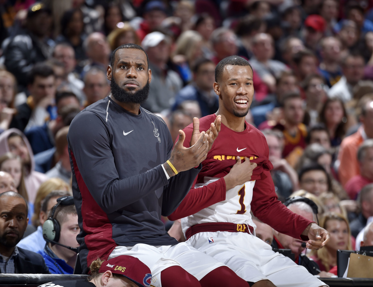 lebron_rodney_hood_.jpg