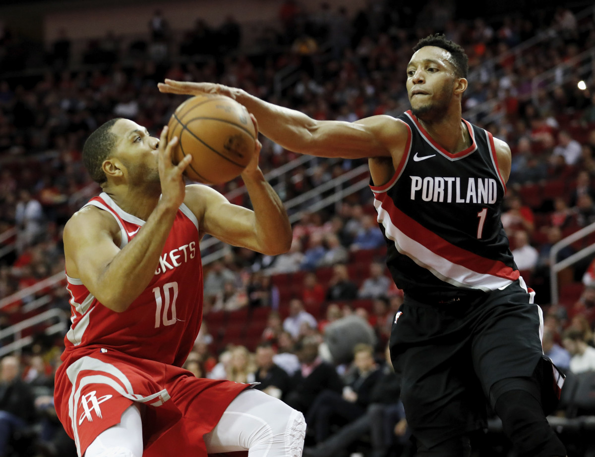 evan_turner_block_.jpg