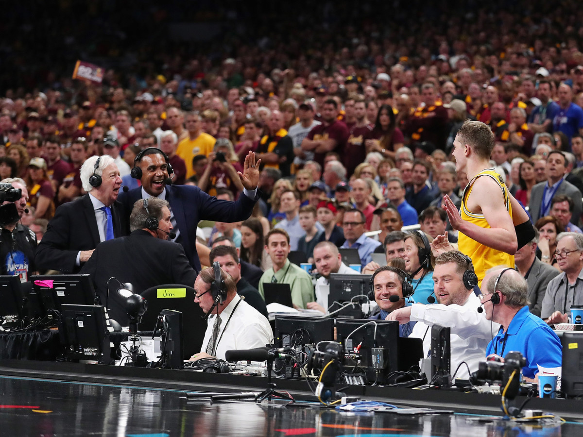 mo-wagner-announcers.jpg