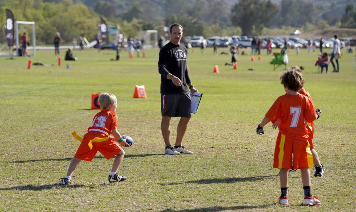 drew-brees-flag-football.jpg
