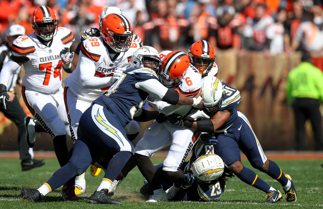 mmqb-6-chargers-browns-baker-mayfield.jpg