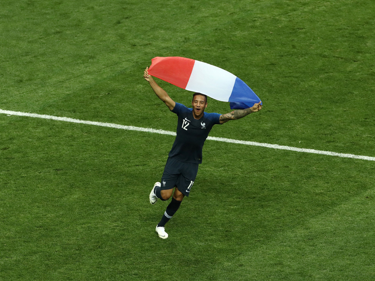 france-mbappe-celebration.jpg