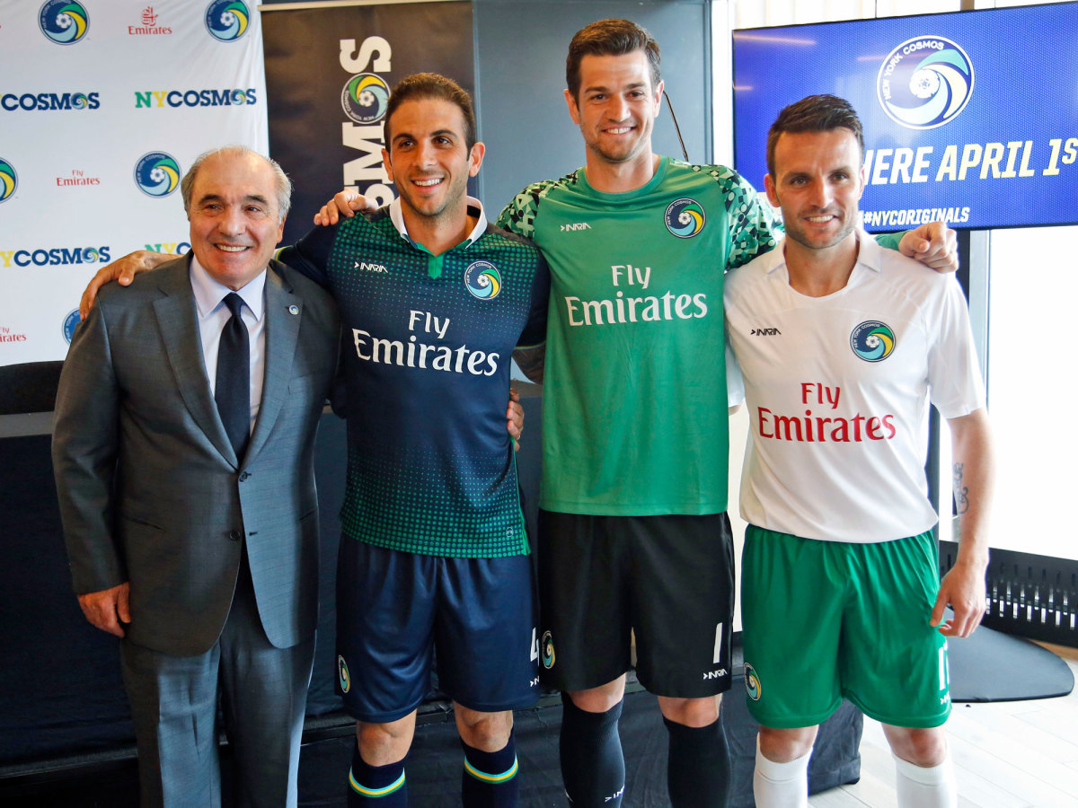 commisso-ny-cosmos-players.jpg