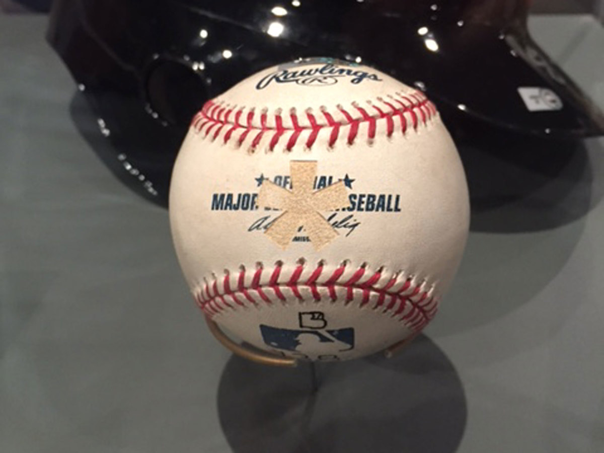 bonds-ball2.jpg