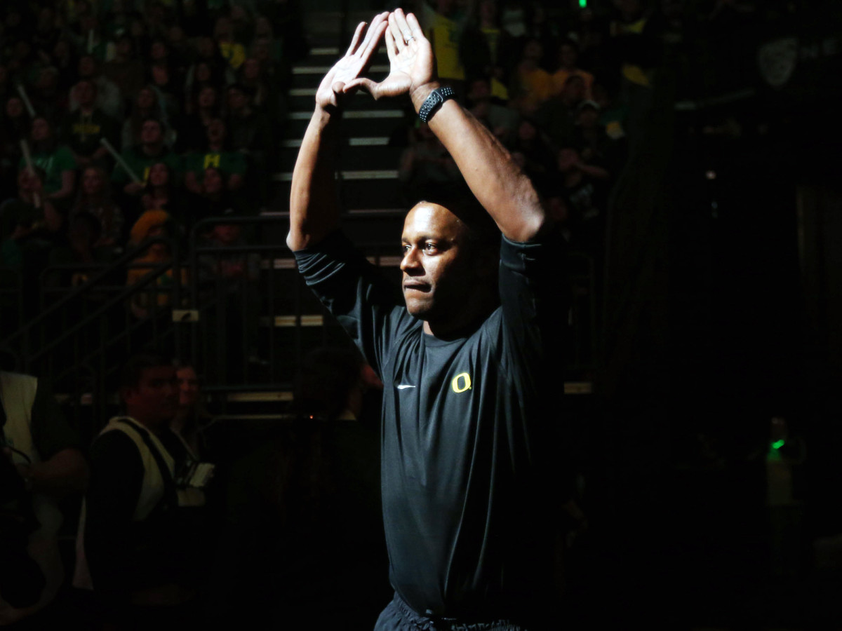 willie-taggart-oregon-football-recruiting-spring.jpg