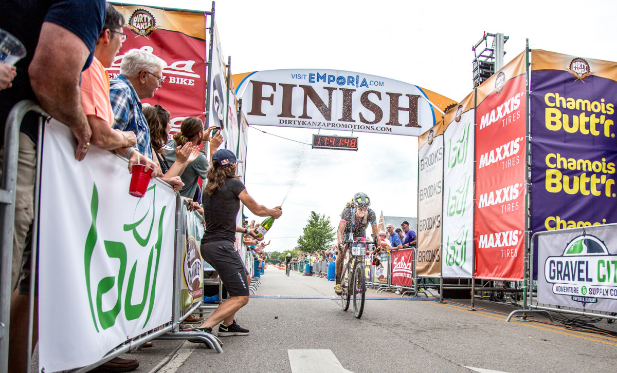 dirty-kanza-finish-line.jpg