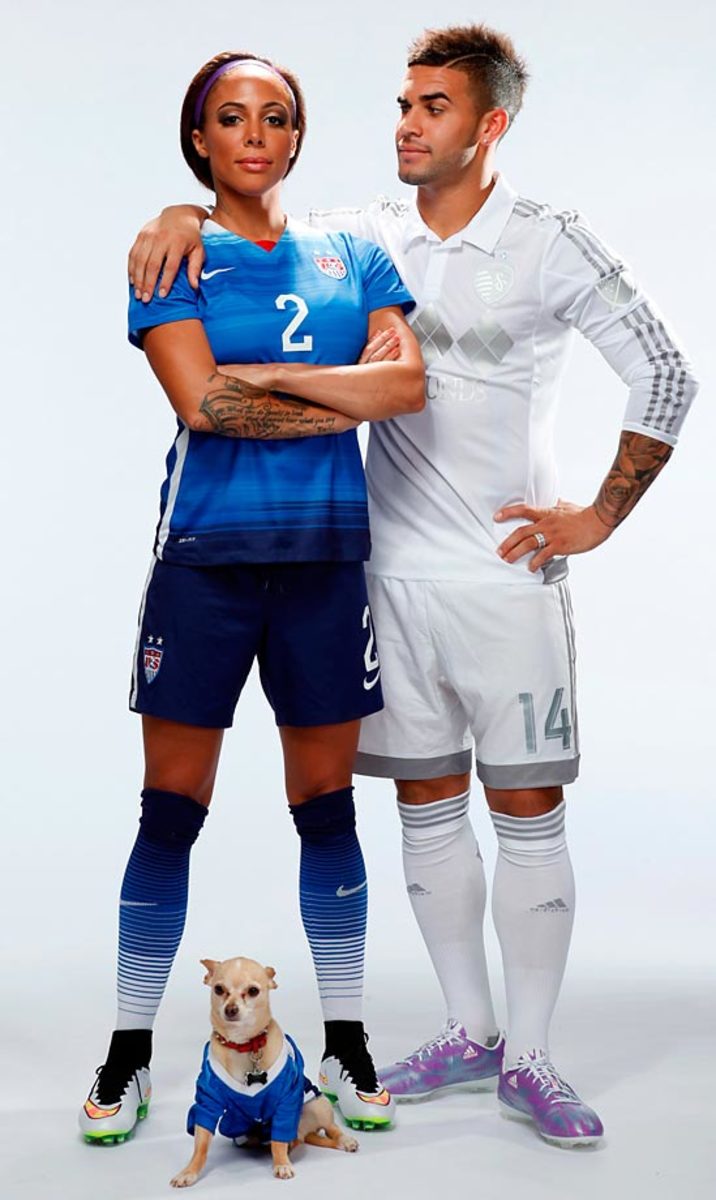 sydney-leroux-X159570_TK4_2038.jpg