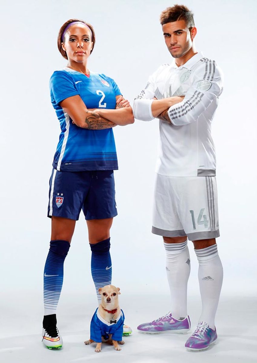 sydney-leroux-X159570_TK4_2043.jpg