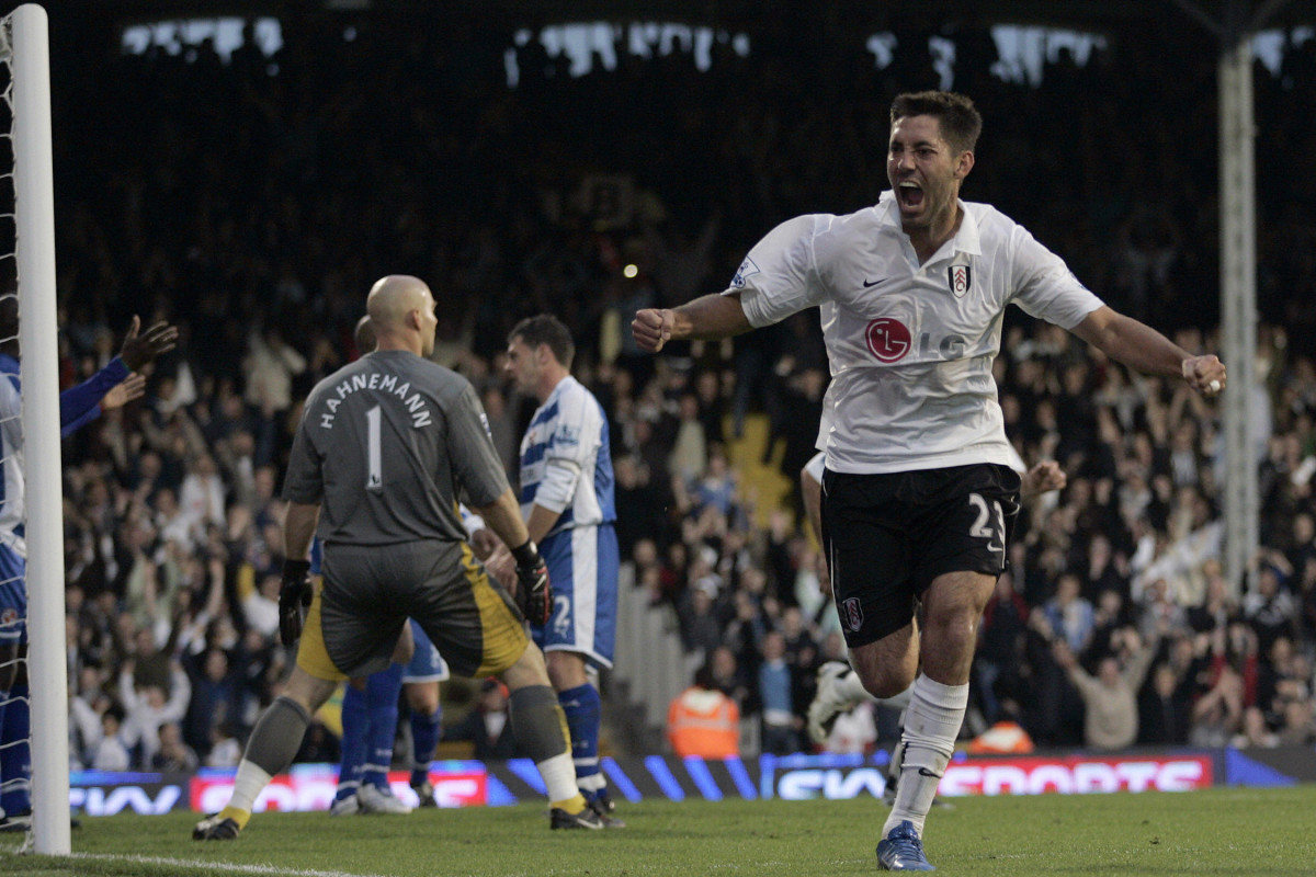 Clint-Dempsey-Marcus-Hahnemann.jpg