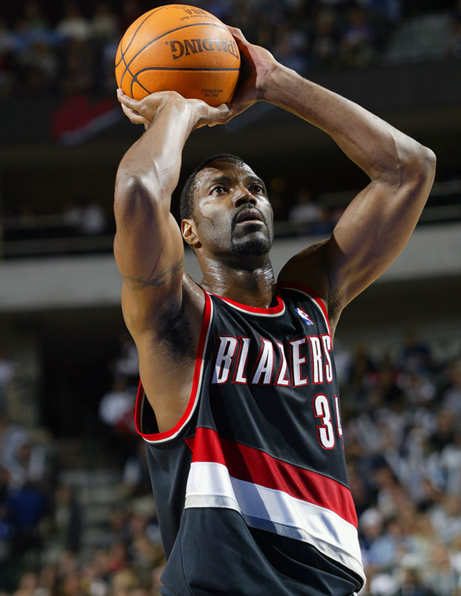 Dale-Davis-free-throw.jpg