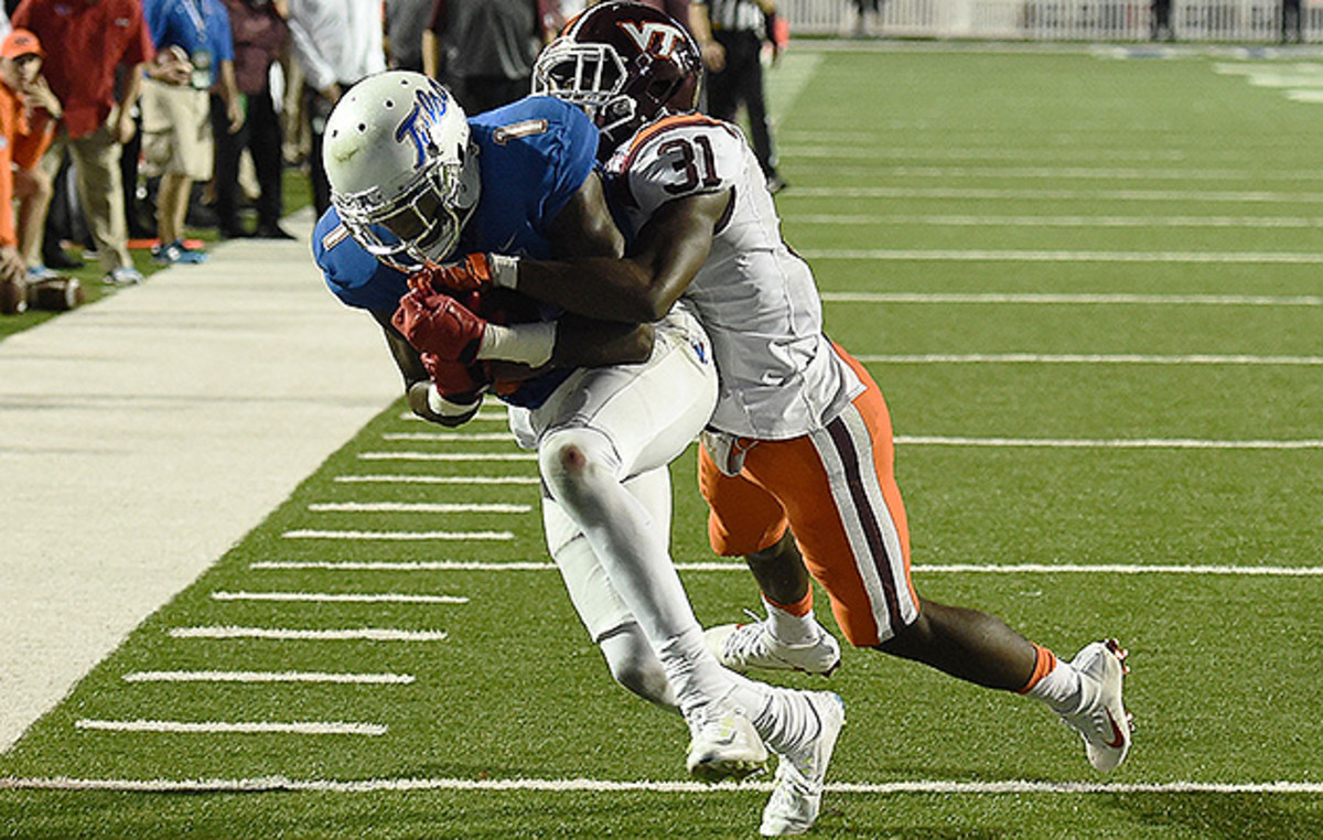 With 137 yards in the Camping World Independence Bowl, Garrett edged Bowling Green’s Roger Lewis to become the nation’s leading receiver.