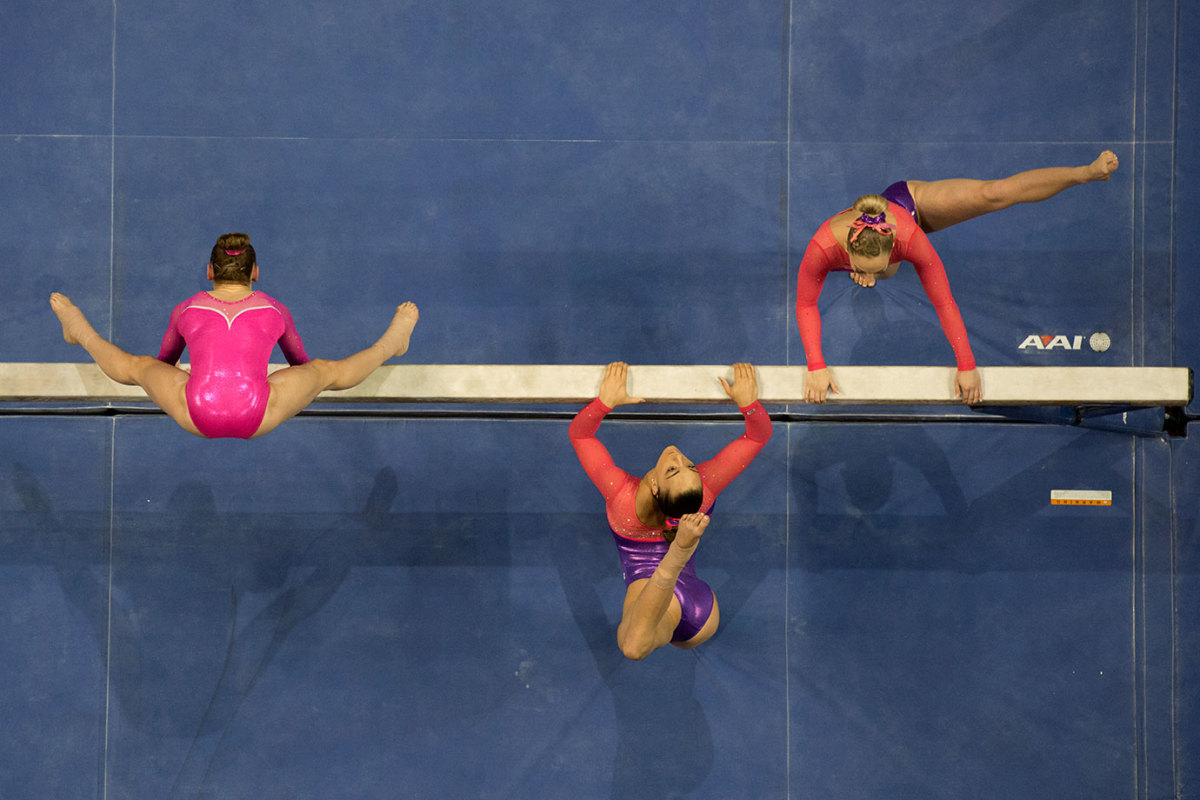 warm-ups-SI439_TK1_02434.jpg