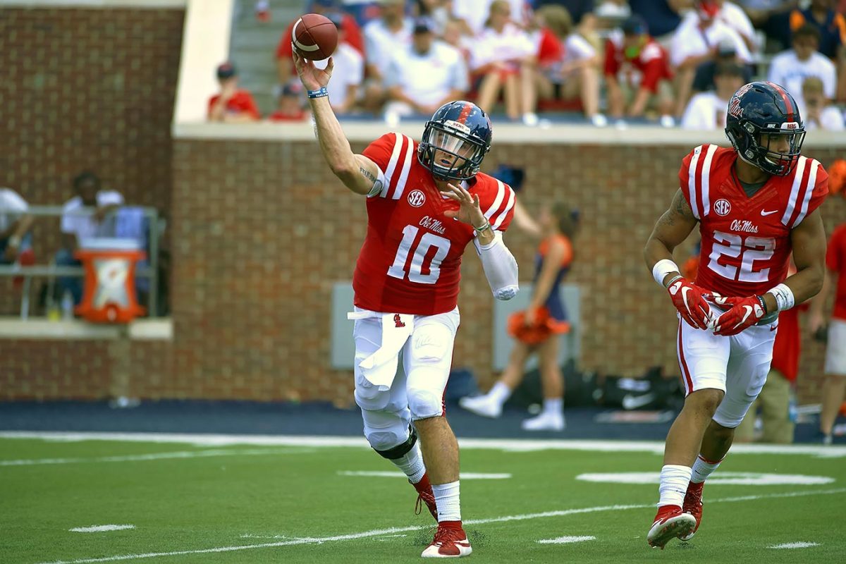 Chad-Kelly-X159910_TK1_1689.jpg