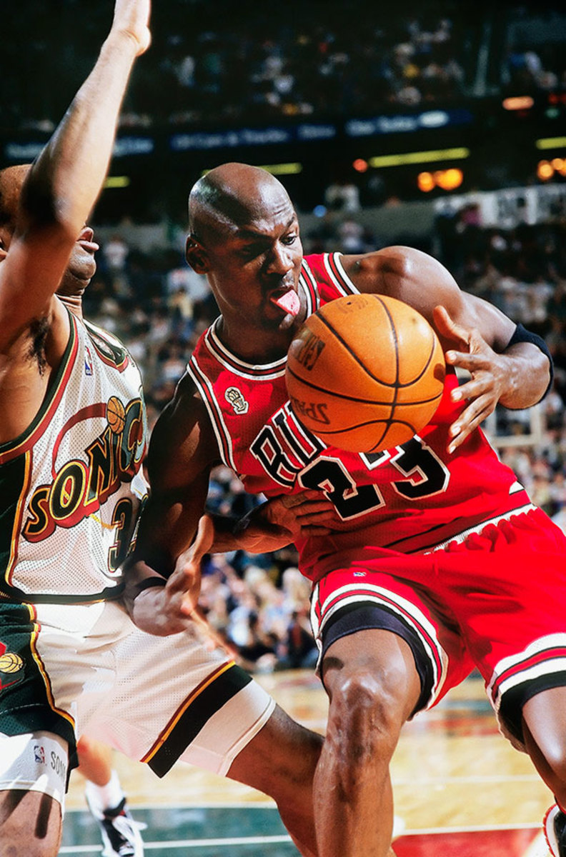 1996-0612-Michael-Jordan-Hersey-Hawkins-005878441.jpg