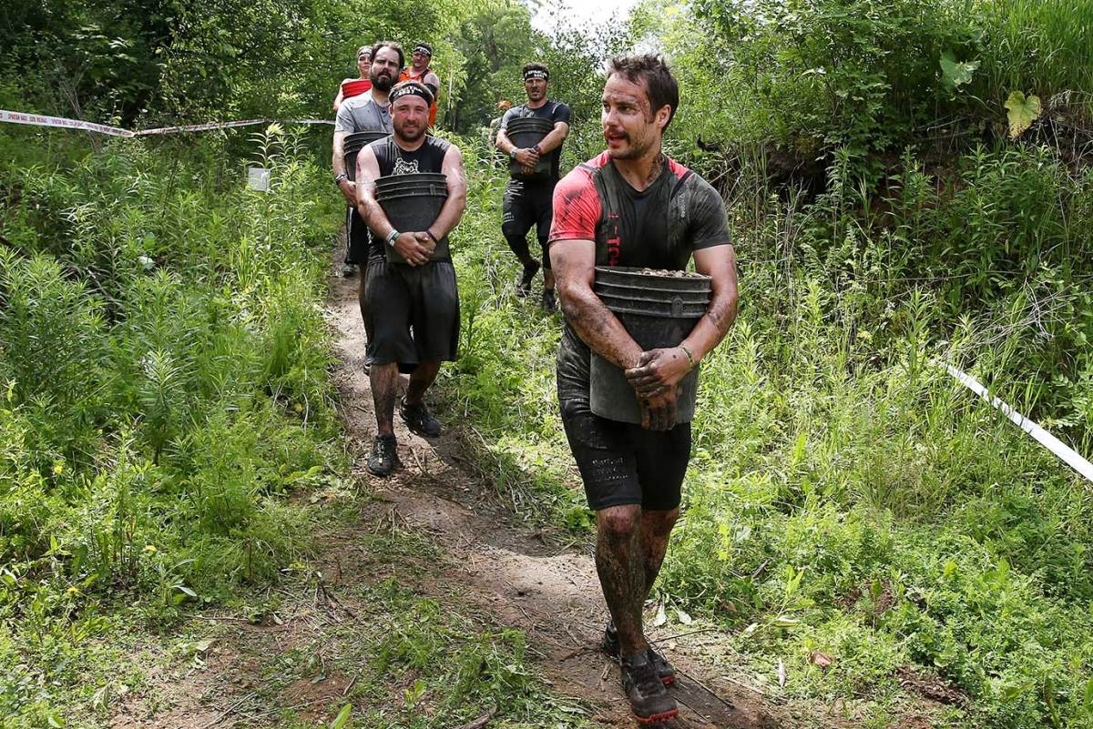 Friday-Night-Lights-for-Spartan-Race-Taylor-Kitsch-539531776_master.jpg