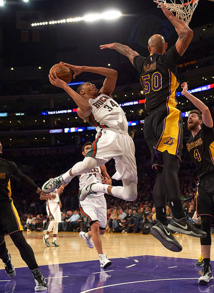 Giannis-Antetokounmpo-X159300_TK1_1969.jpg