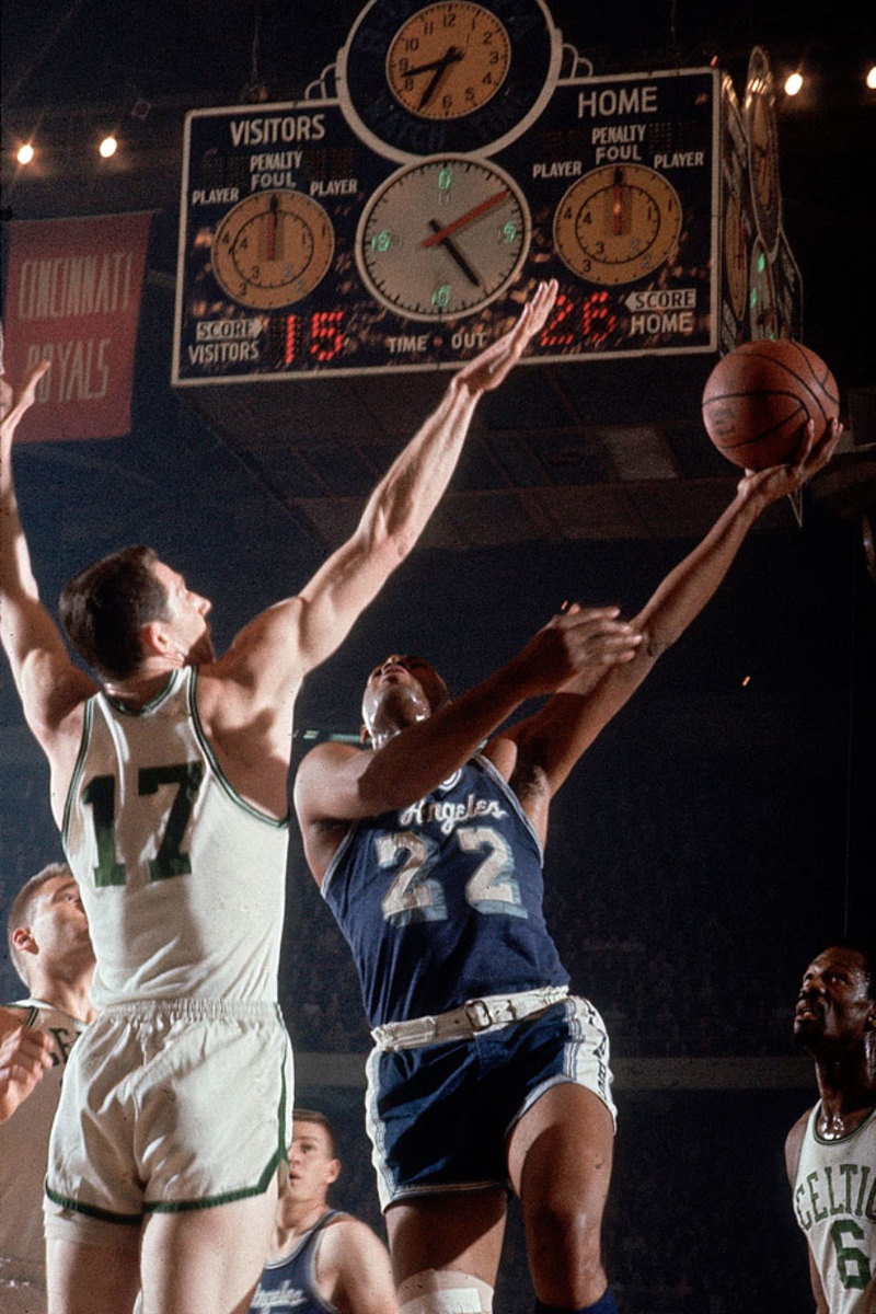 22-Elgin-Baylor-001092584.jpg