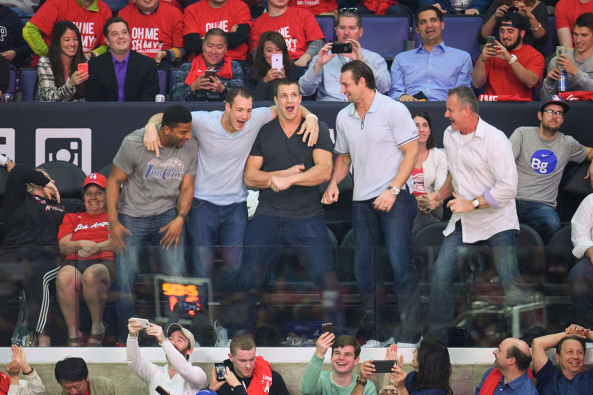 rob-gronkowski-clippers.jpg