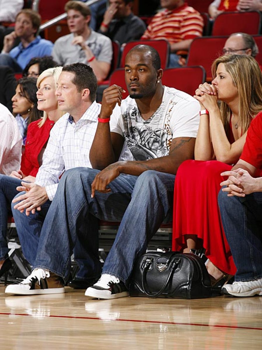 130506125254-mario-williams-single-image-cut.jpg