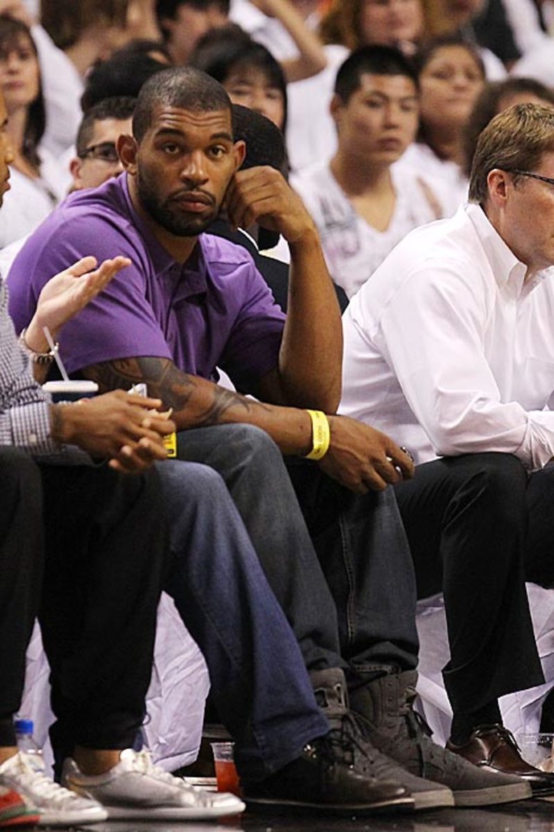 130506125235-julius-peppers-single-image-cut.jpg