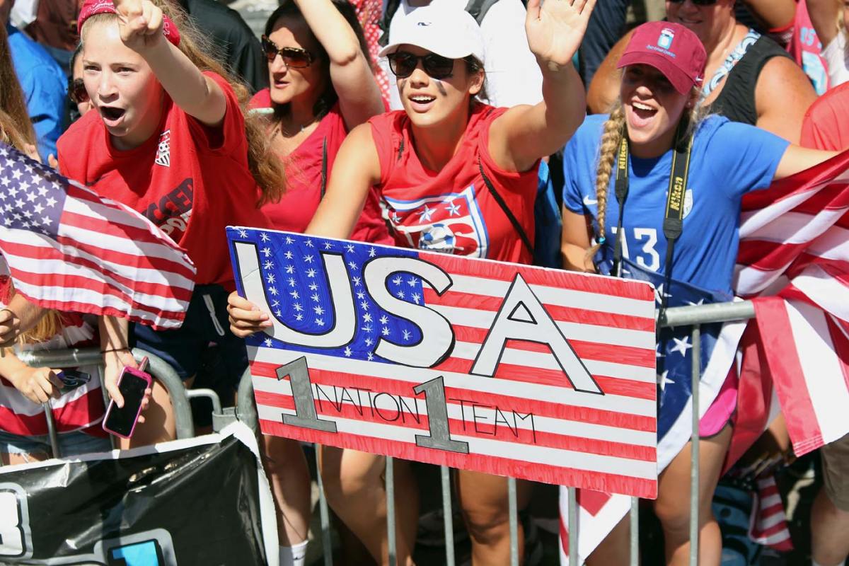 USWNT-parade-NYC-X159776_TK1_056.jpg