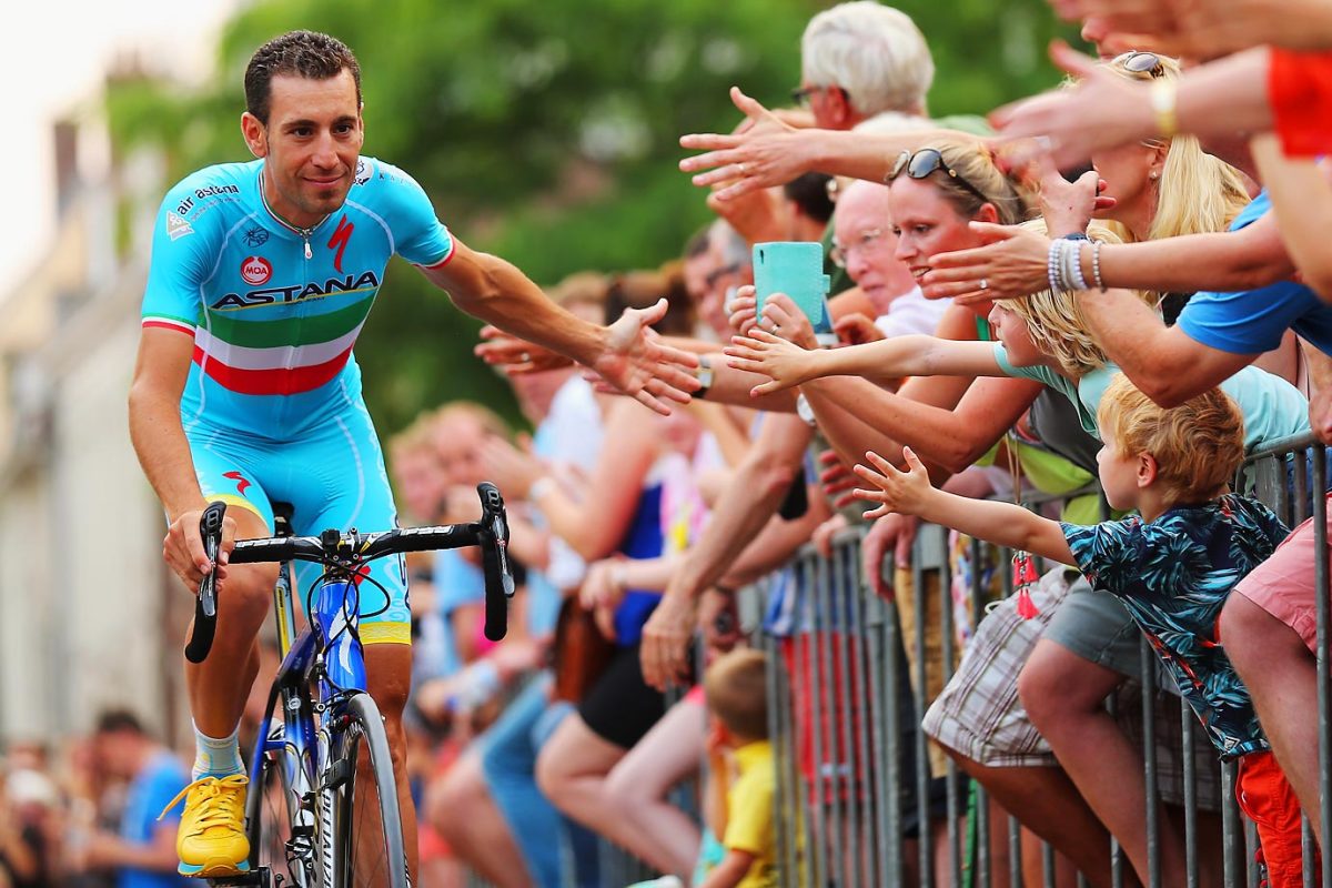 tour-de-france-fans-479250468_master.jpg