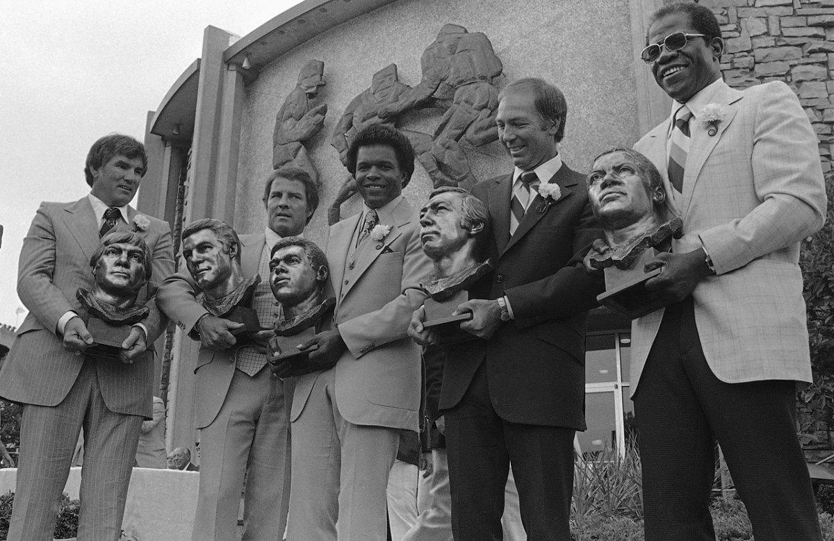 Frank-Gifford-Hall-of-Fame.jpg